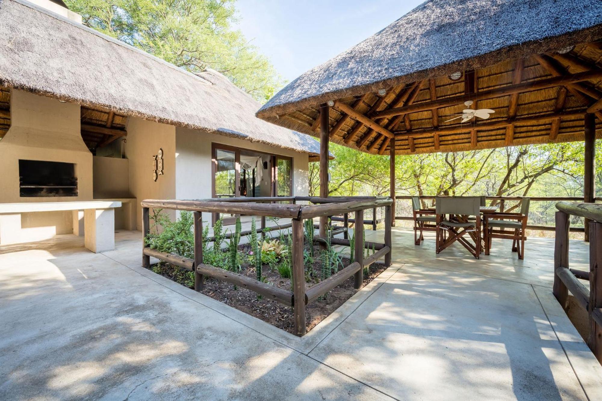 Raptors Lodge Hoedspruit Kültér fotó
